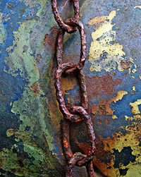 The chains that bind us, the links that entwine us, the corrupted love of the information age The chains that bind us, the links that entwine us, the corrupted love of the information age